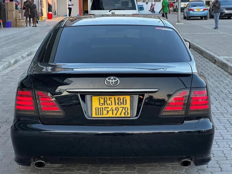 Toyota Crown Athlete