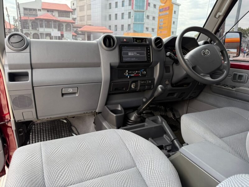 TOYOTA LAND CRUISER LX 1Hz