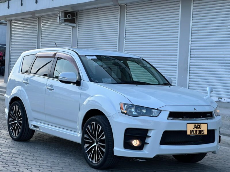 Mitsubish Outlander Roadest