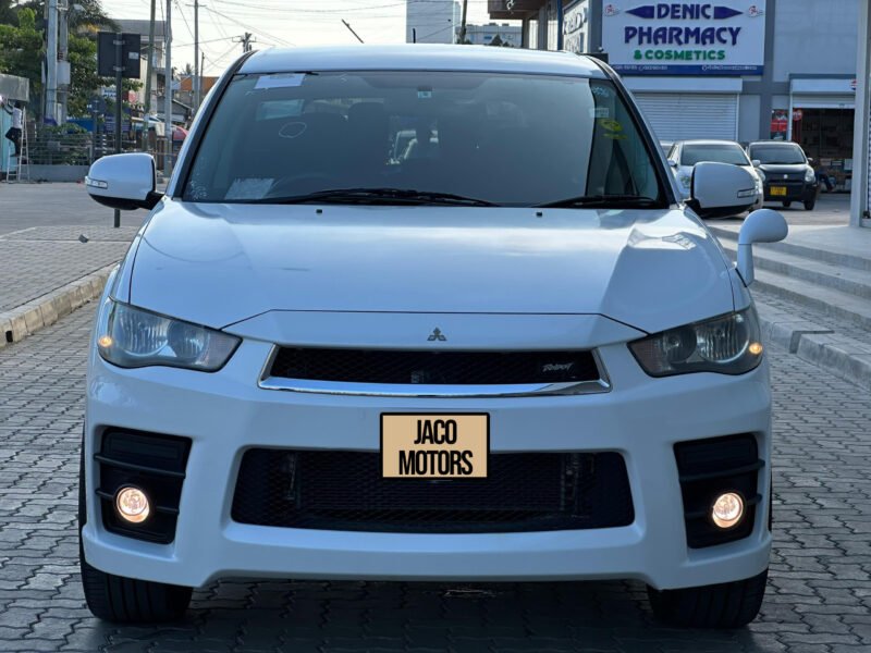 Mitsubish Outlander Roadest