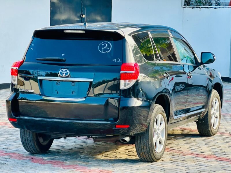 TOYOTA VANGUARD