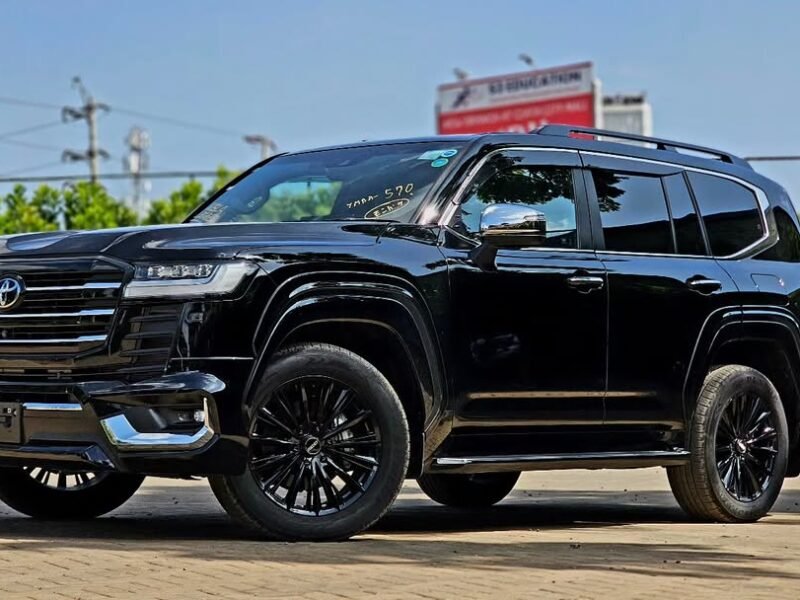 TOYOTA LAND CRUISER ZX LC300